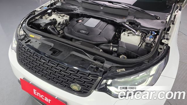 Land Rover Discovery 2019 — photo 6