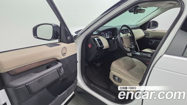 Land Rover Discovery 2019 — photo 13