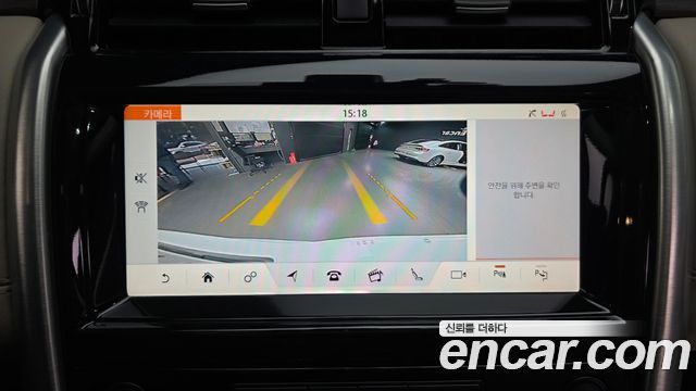 Land Rover Discovery 2019 — photo 21