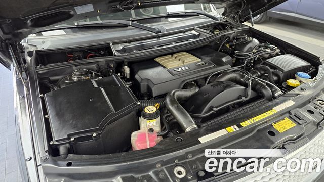 Land Rover Range Rover 2010 — photo 6