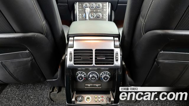 Land Rover Range Rover 2010 — photo 18