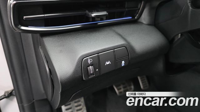 Hyundai AVANTE 2022 — photo 19