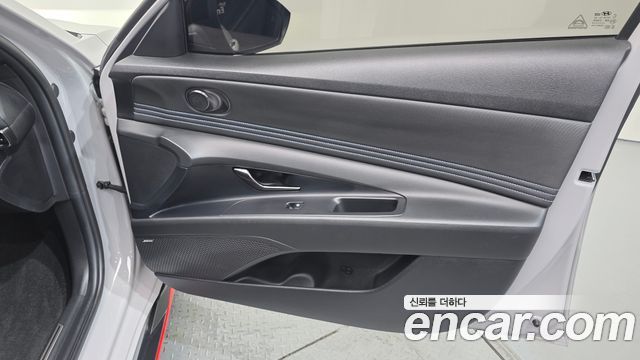 Hyundai AVANTE 2022 — photo 14