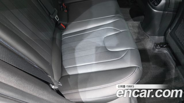 Hyundai AVANTE 2022 — photo 16
