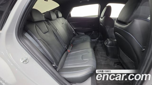Hyundai AVANTE 2022 — photo 28