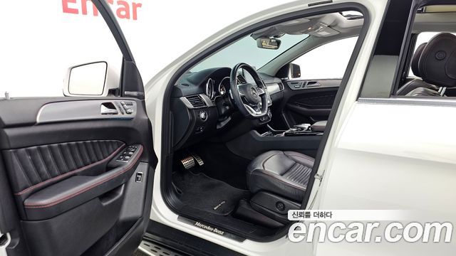 Mercedes-Benz GLE-Class 2018 — photo 10