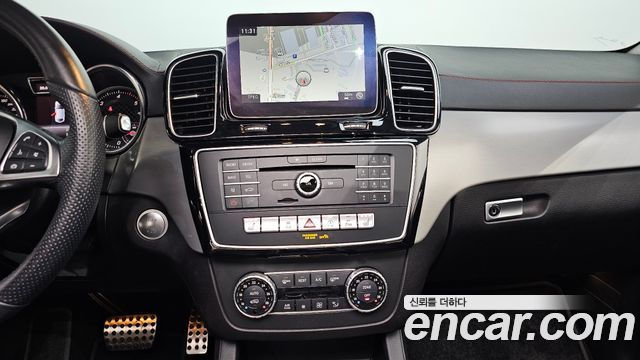 Mercedes-Benz GLE-Class 2018 — photo 12