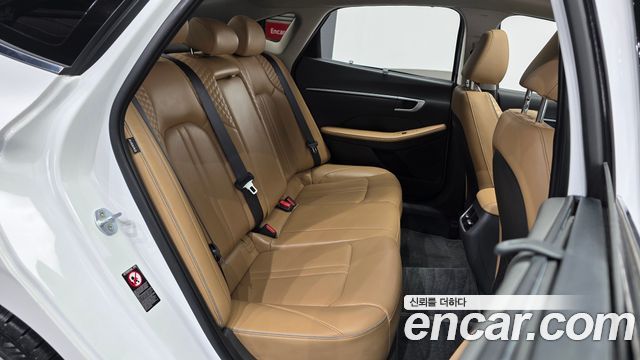 Hyundai Sonata 2020 — photo 18