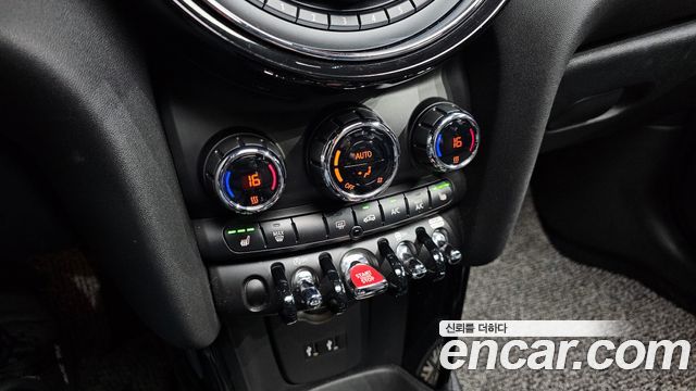 Mini Cooper 2019 — photo 19