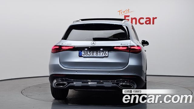 Mercedes-Benz GLC-Class 2025 — photo 4