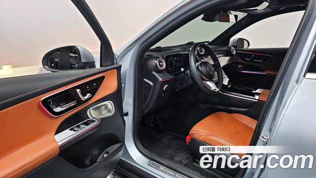 Mercedes-Benz GLC-Class 2025 — photo 13
