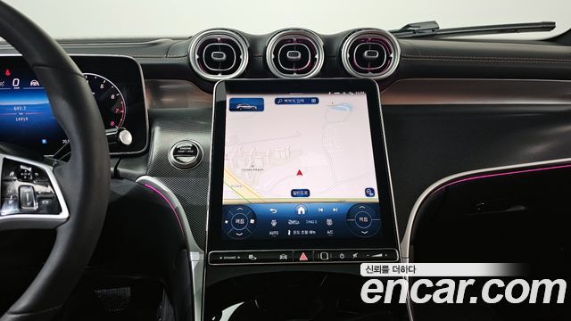 Mercedes-Benz GLC-Class 2025 — photo 19
