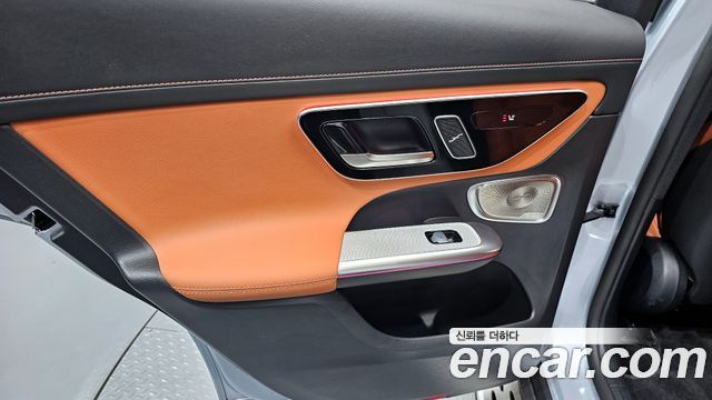 Mercedes-Benz GLC-Class 2025 — photo 15