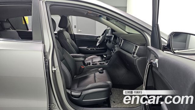 Kia Sportage 2018 — photo 12