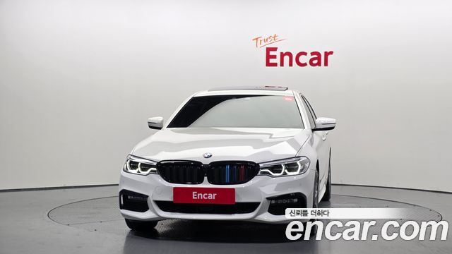 BMW 5-Series 2018 — photo 3