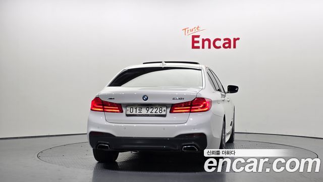 BMW 5-Series 2018 — photo 4