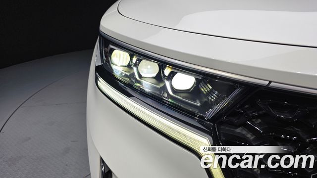 Kia Sorento 2022 — photo 8