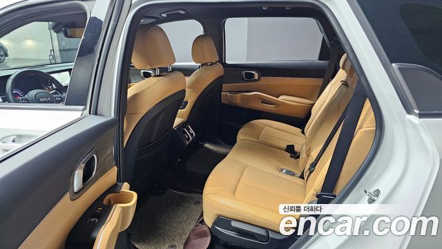 Kia Sorento 2022 — photo 16