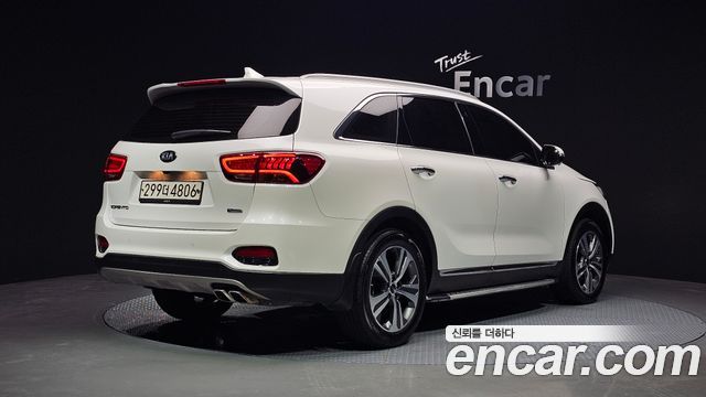 Kia Sorento 2018 — photo 2