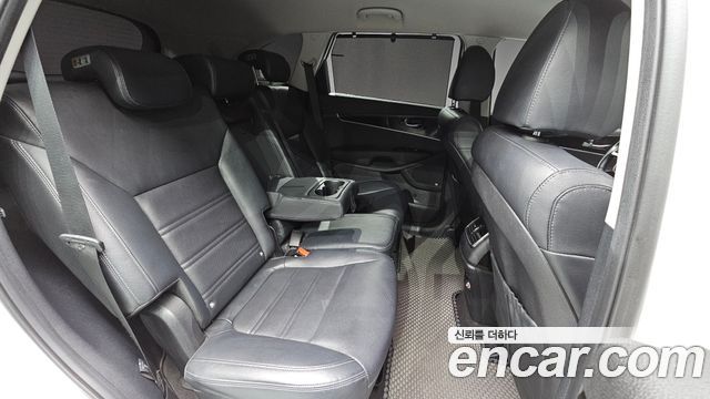 Kia Sorento 2018 — photo 19