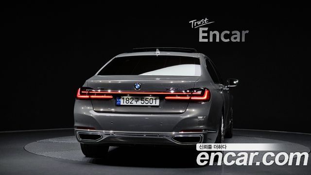 BMW 7-Series 2020 — photo 4