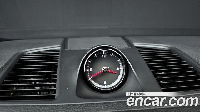 Porsche Cayenne 2022 — photo 27