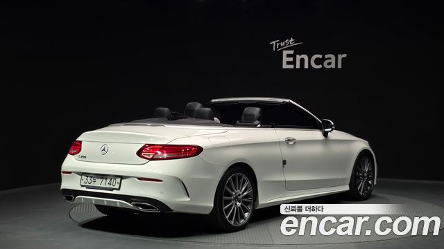 Mercedes-Benz C-Class 2018 — photo 2