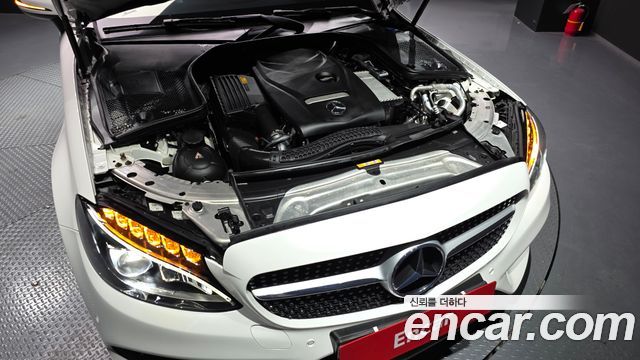 Mercedes-Benz C-Class 2018 — photo 6
