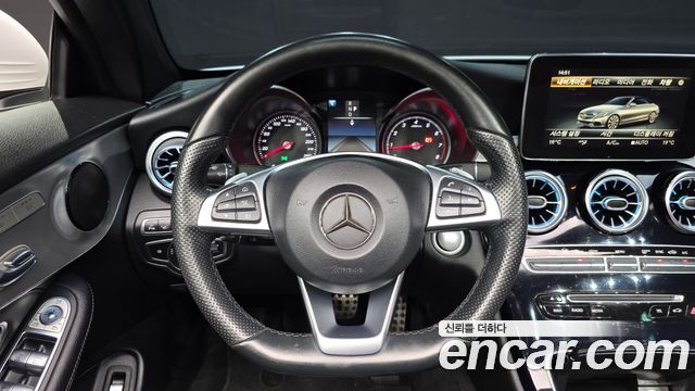 Mercedes-Benz C-Class 2018 — photo 19