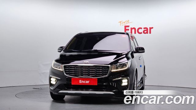 Kia Canival 2019 — photo 3