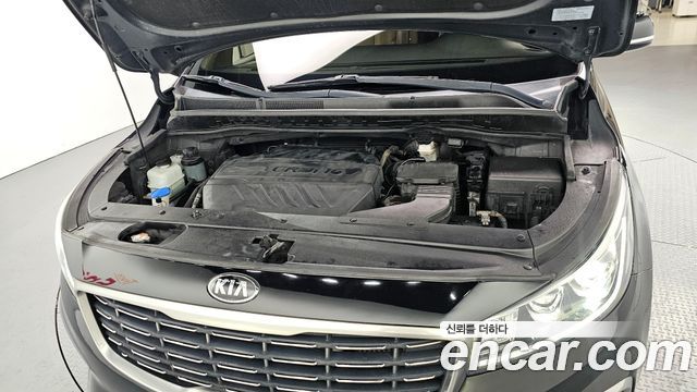 Kia Canival 2019 — photo 6