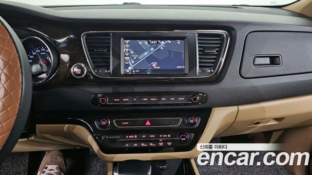 Kia Canival 2019 — photo 19