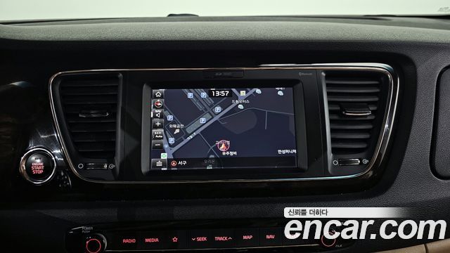 Kia Canival 2019 — photo 20