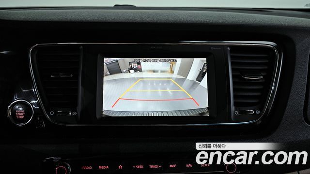 Kia Canival 2019 — photo 22