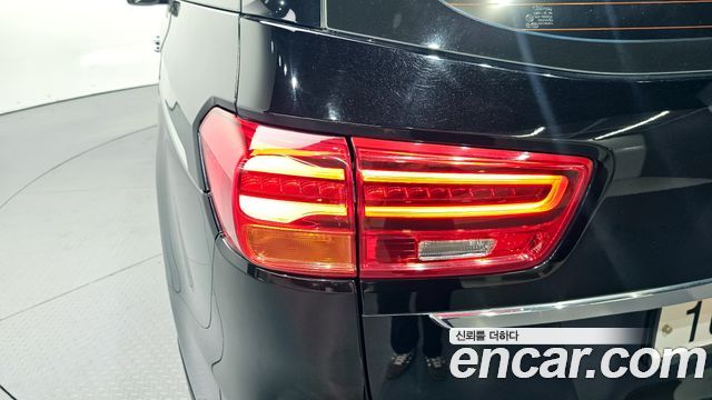 Kia Canival 2019 — photo 9