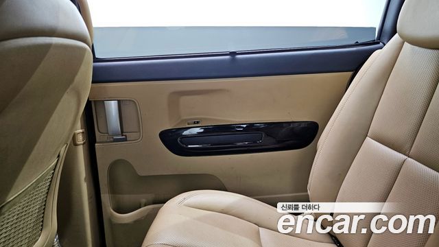 Kia Canival 2019 — photo 15
