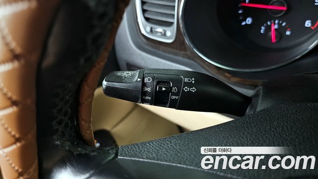 Kia Canival 2019 — photo 32