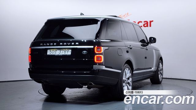 Land Rover Range Rover 2019 — photo 2
