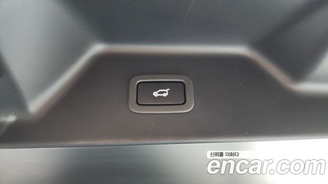 Land Rover Range Rover 2019 — photo 23