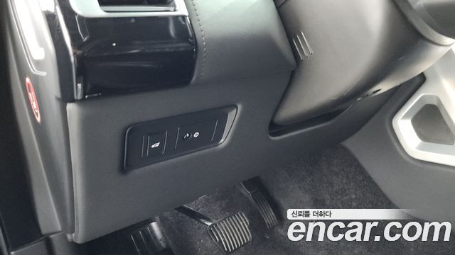 Land Rover Range Rover 2019 — photo 28