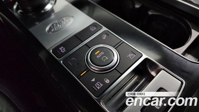 Land Rover Range Rover 2019 — photo 32