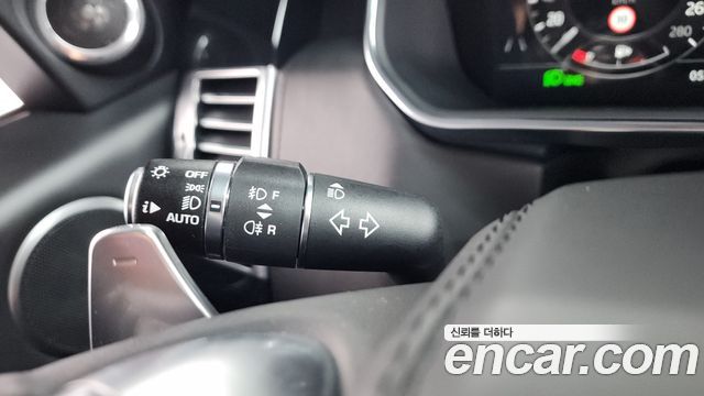 Land Rover Range Rover 2019 — photo 38