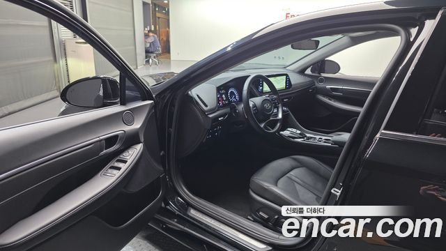Hyundai Sonata 2022 — photo 13