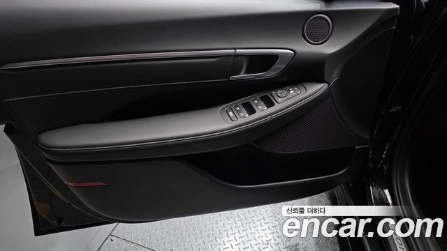 Hyundai Sonata 2022 — photo 14