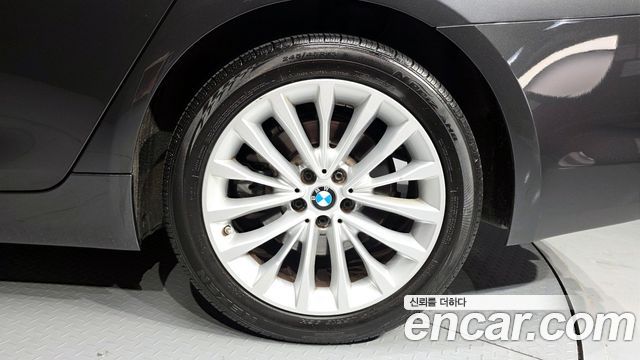 BMW 5-Series 2018 — photo 7