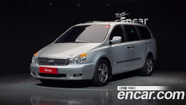 Kia Canival 2014 — photo 1