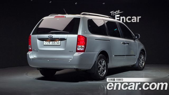 Kia Canival 2014 — photo 2