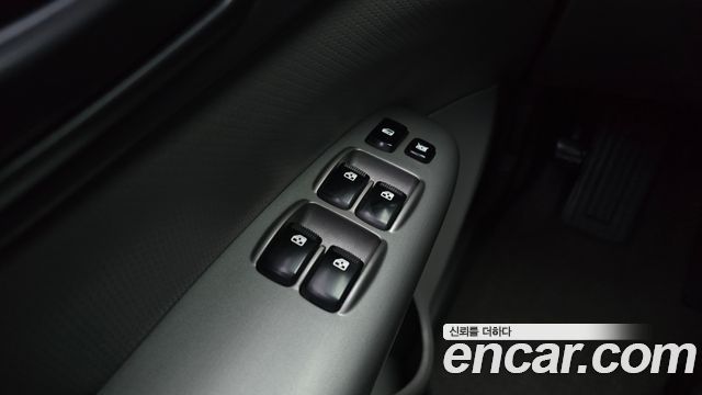 Kia Canival 2014 — photo 25
