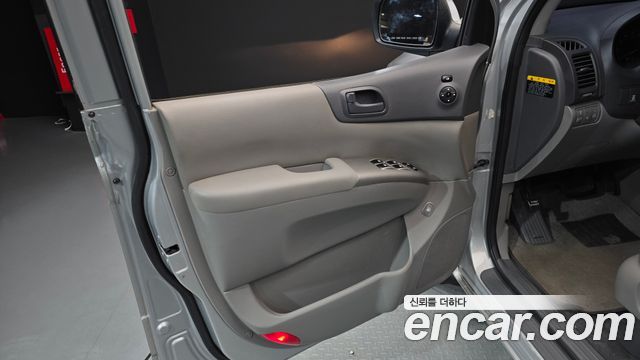 Kia Canival 2014 — photo 14