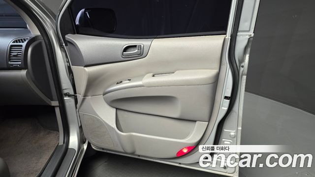 Kia Canival 2014 — photo 15